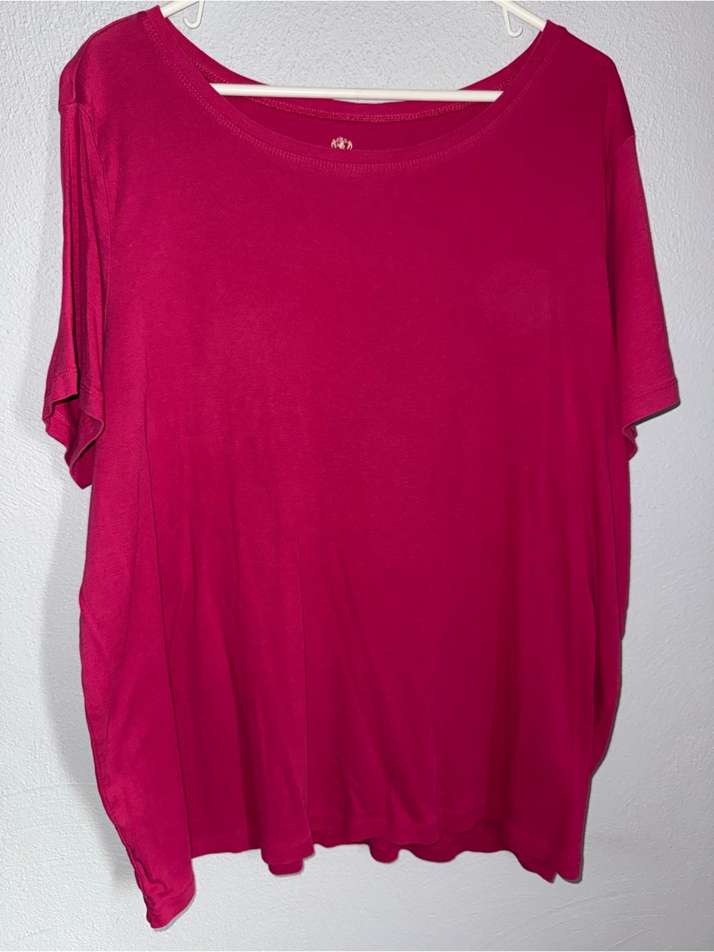 Covington Short Sleeve Scoop Neck Tee - Raspberry